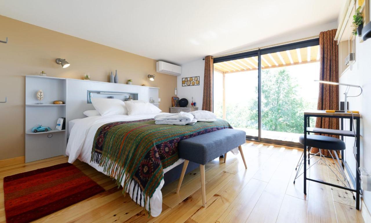 Chambre D'Hotes De Charme A La Maison Bleue Savignac-Mona Exteriör bild