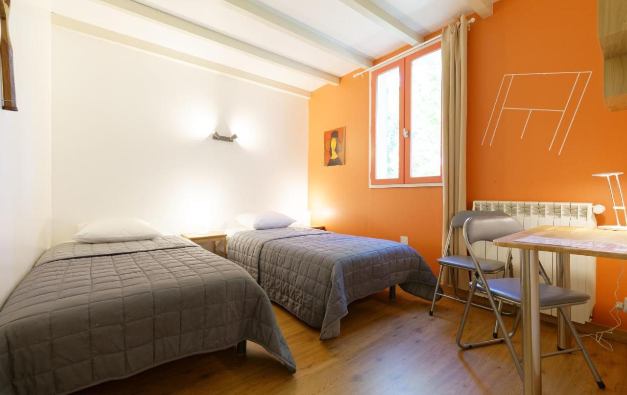 Chambre D'Hotes De Charme A La Maison Bleue Savignac-Mona Exteriör bild