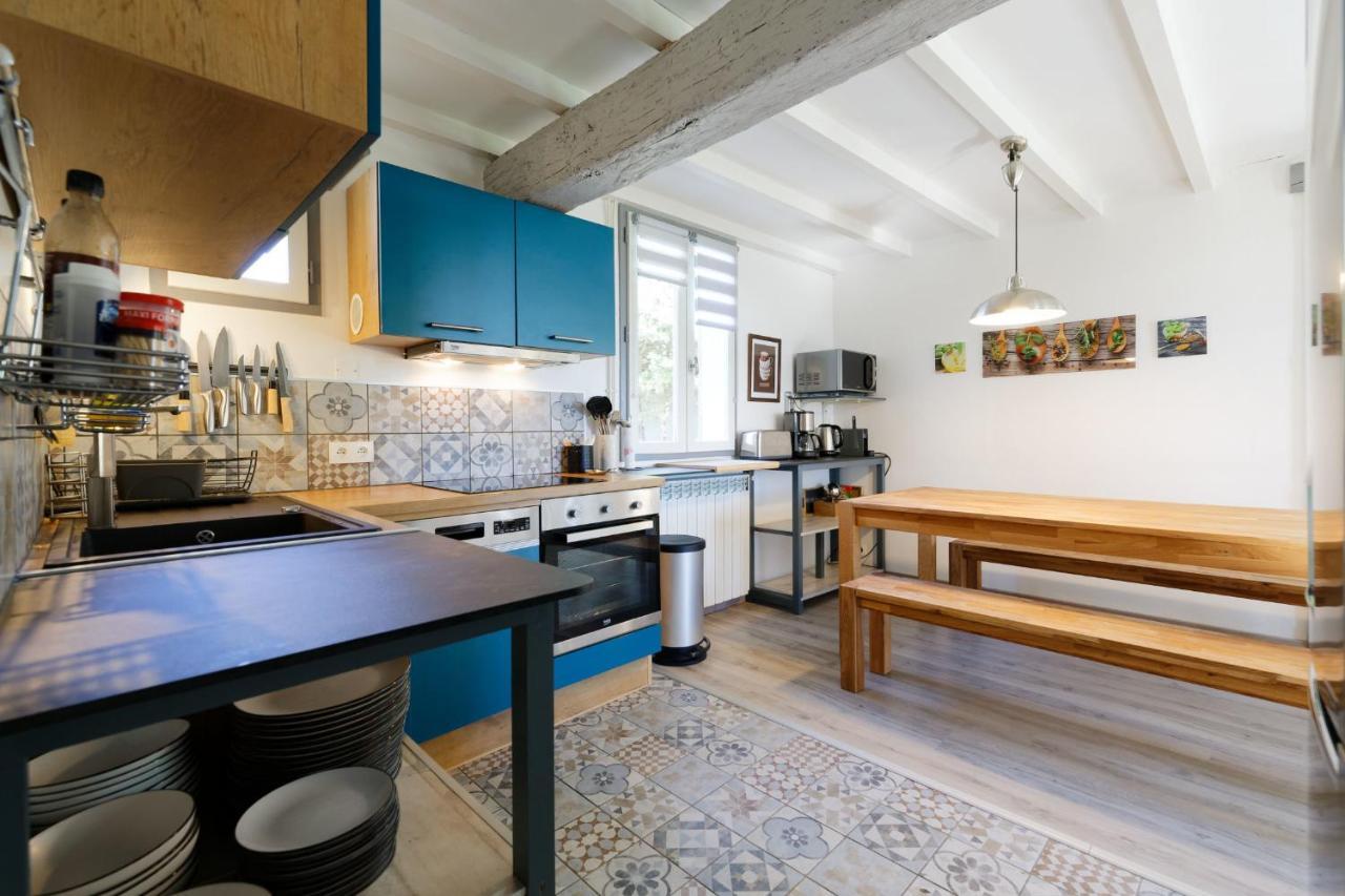 Chambre D'Hotes De Charme A La Maison Bleue Savignac-Mona Exteriör bild